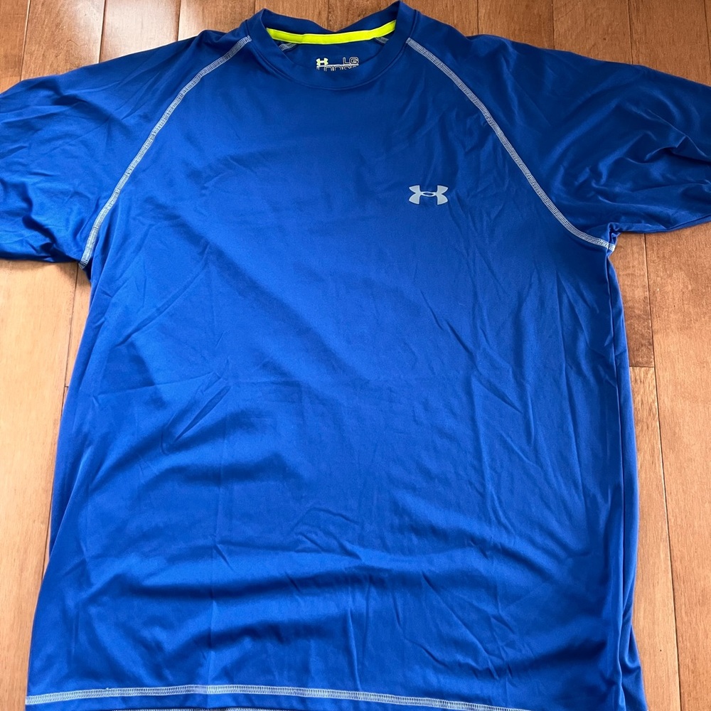 Under Armour size large adult shirt